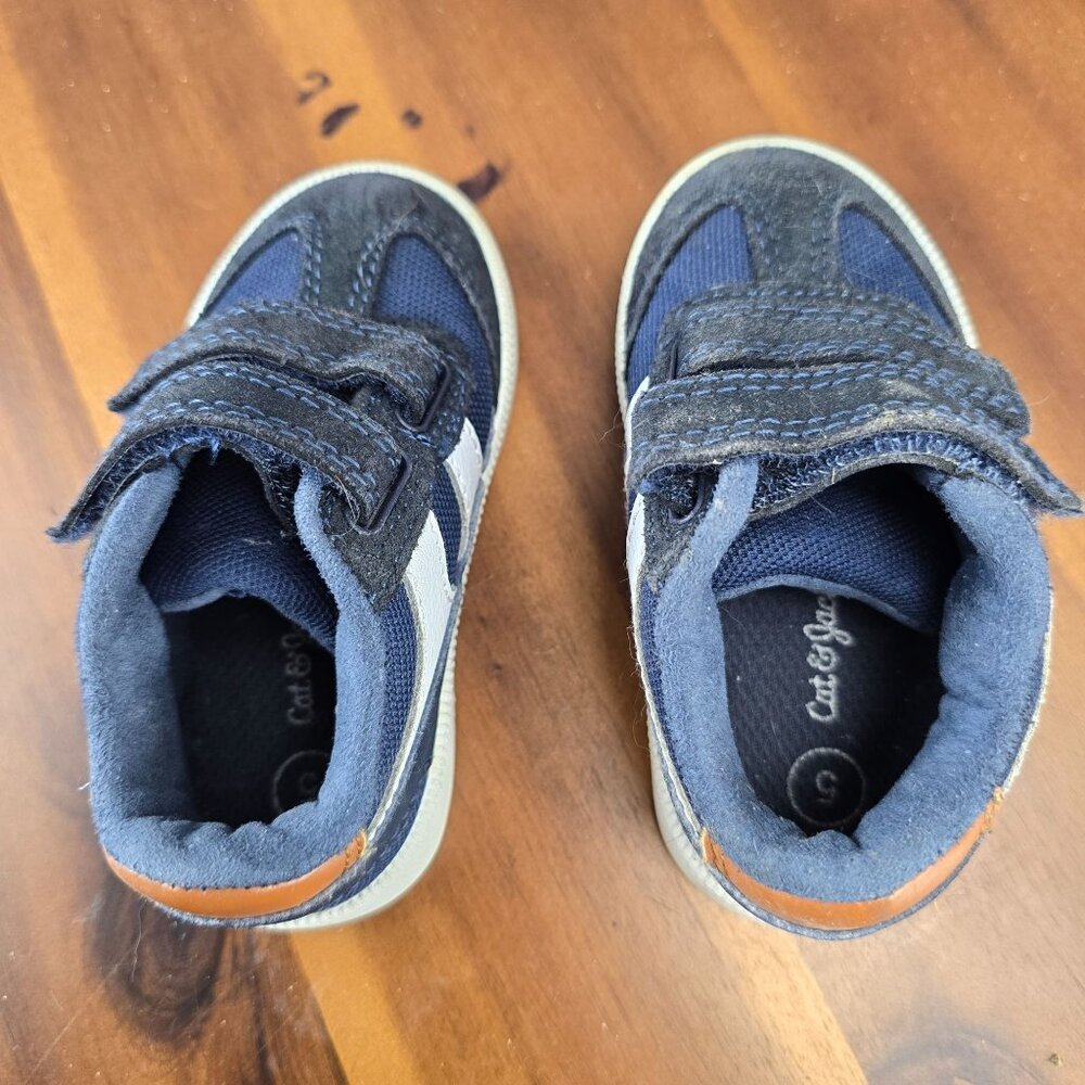 Cat & Jack Boys Navy & White Sneakers With Hook & Loop Straps Size 5 - Picture 12 of 13